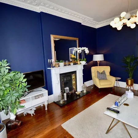 Elegant Garden Flat By The Arches Bristol